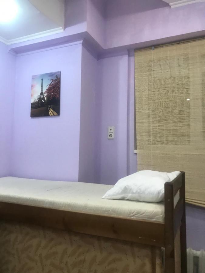 Ararat-Teatralnaya Hostel Kijów Zewnętrze zdjęcie