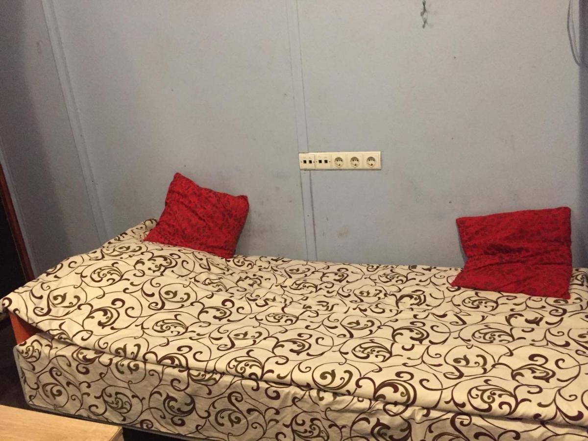 Ararat-Teatralnaya Hostel Kijów Zewnętrze zdjęcie