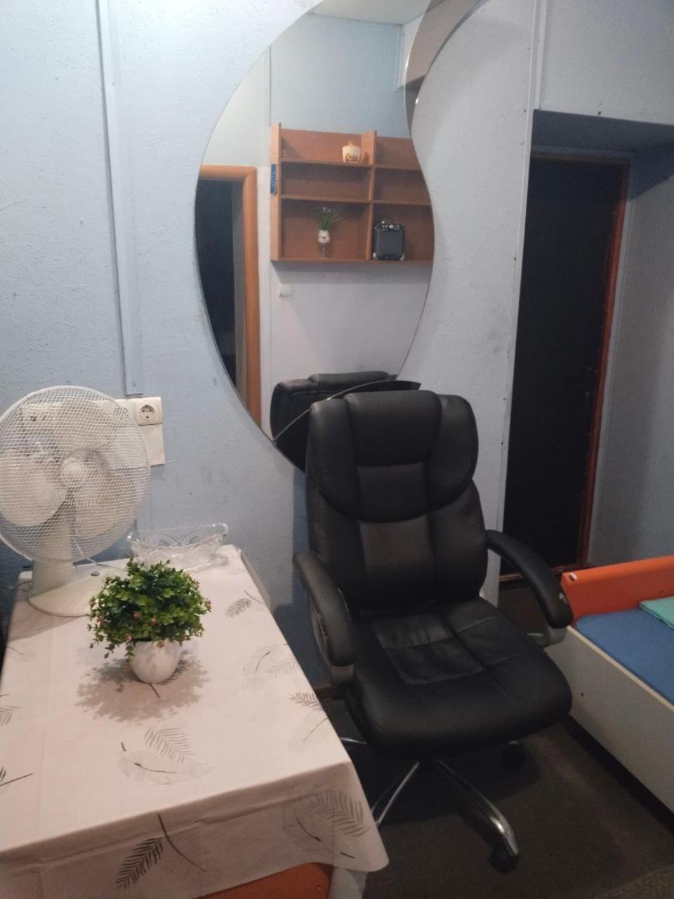 Ararat-Teatralnaya Hostel Kijów Zewnętrze zdjęcie