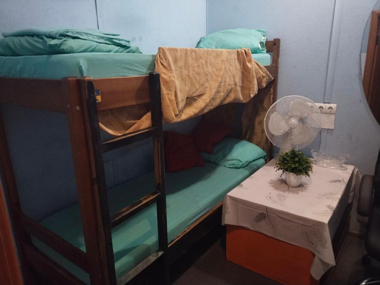 Ararat-Teatralnaya Hostel Kijów Zewnętrze zdjęcie