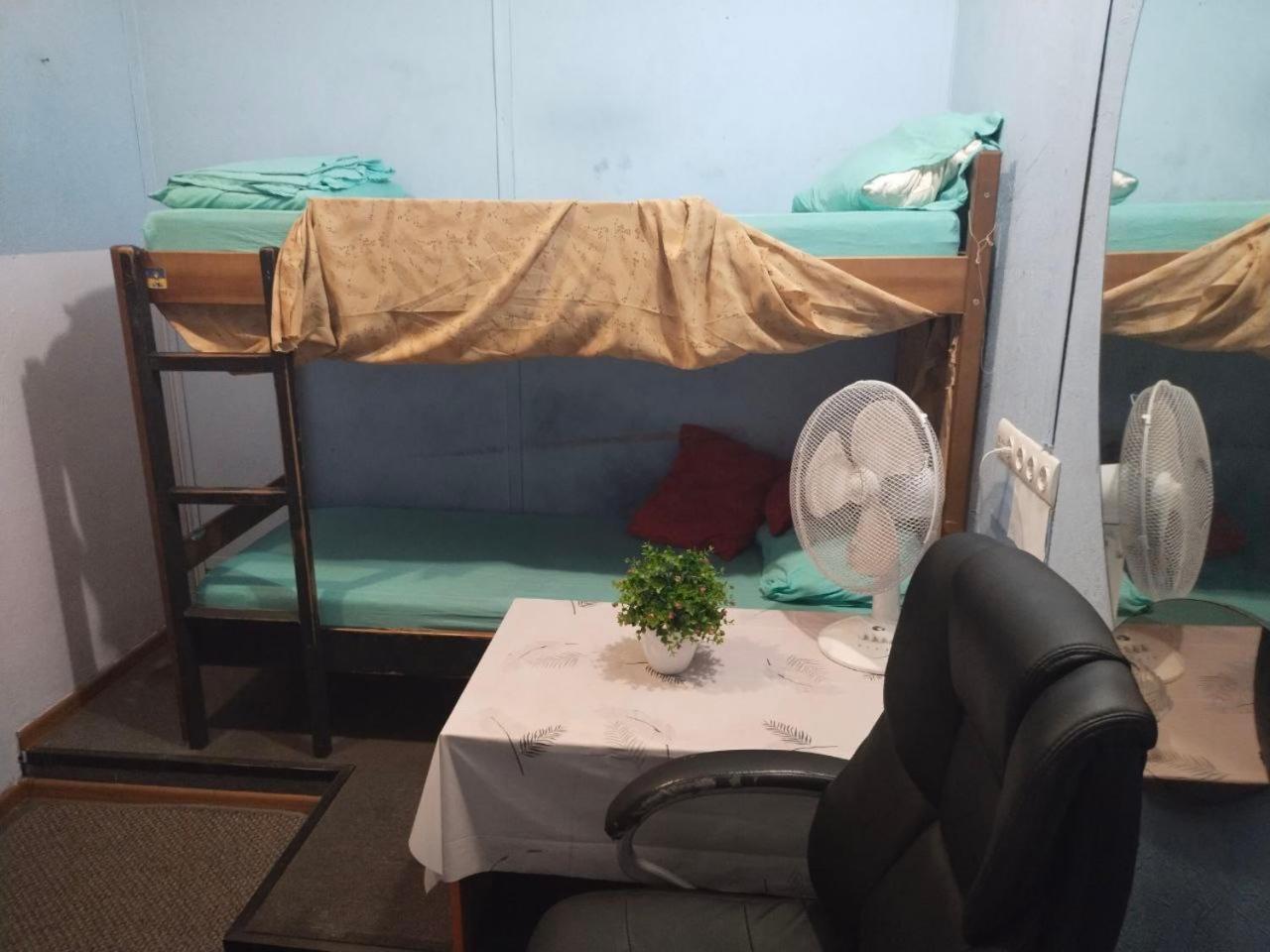 Ararat-Teatralnaya Hostel Kijów Zewnętrze zdjęcie